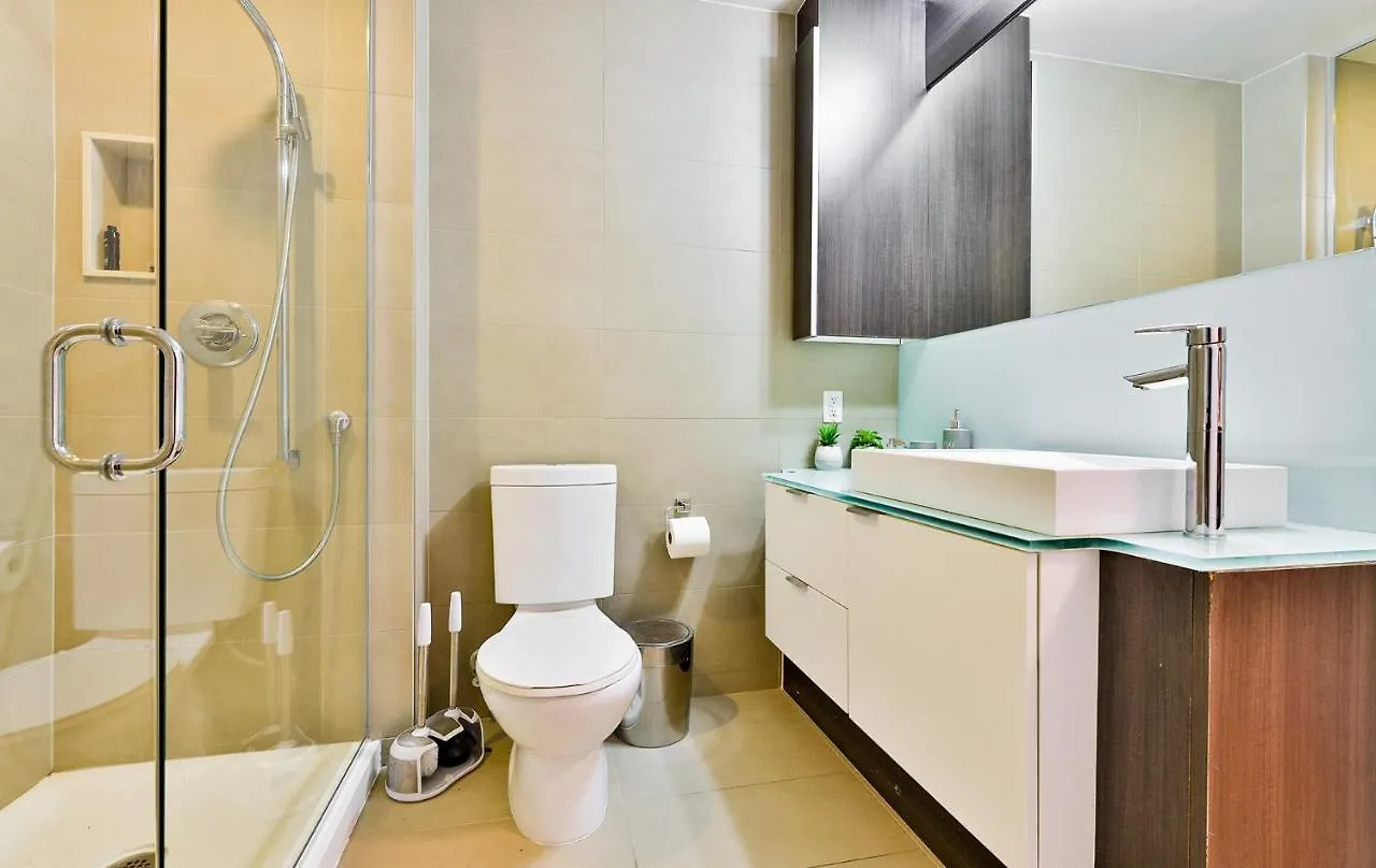 Apartment Luxury Condo Prime Location Toronto