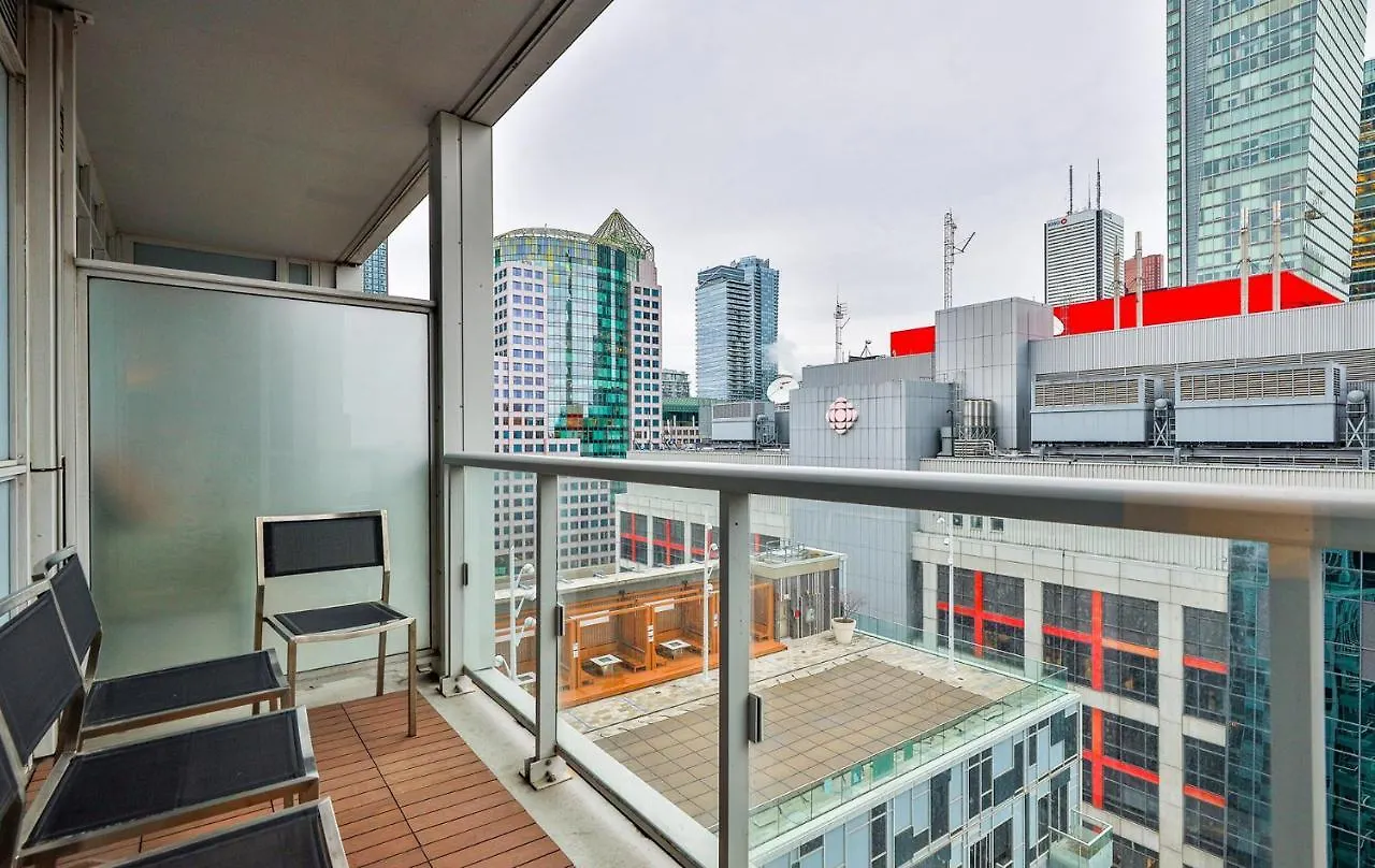 Luxury Condo Prime Location Toronto
