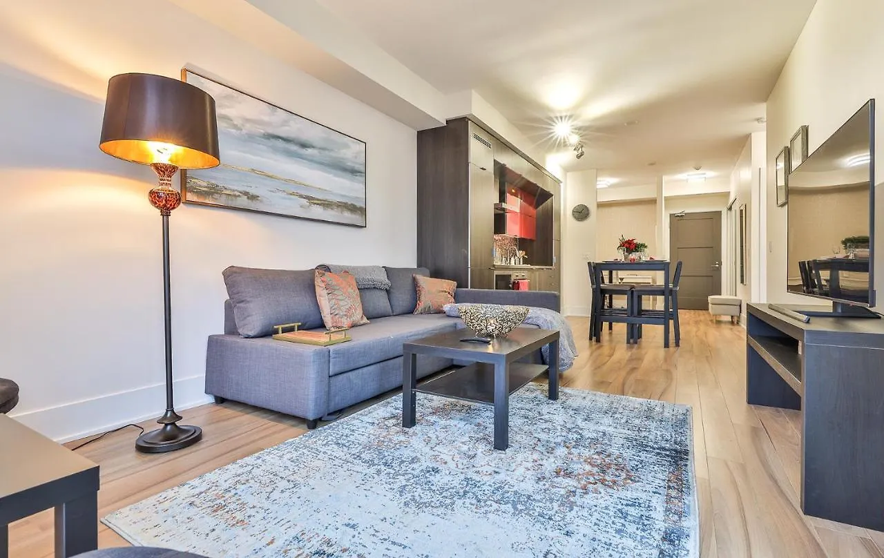 Apartment Luxury Condo Prime Location Toronto